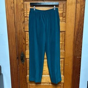 Alfred Dunner pull on stretch pants size 12